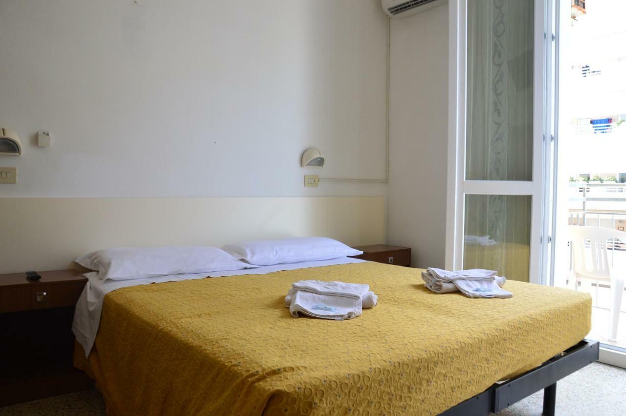 Hotel Moroni Rimini Exteriér fotografie