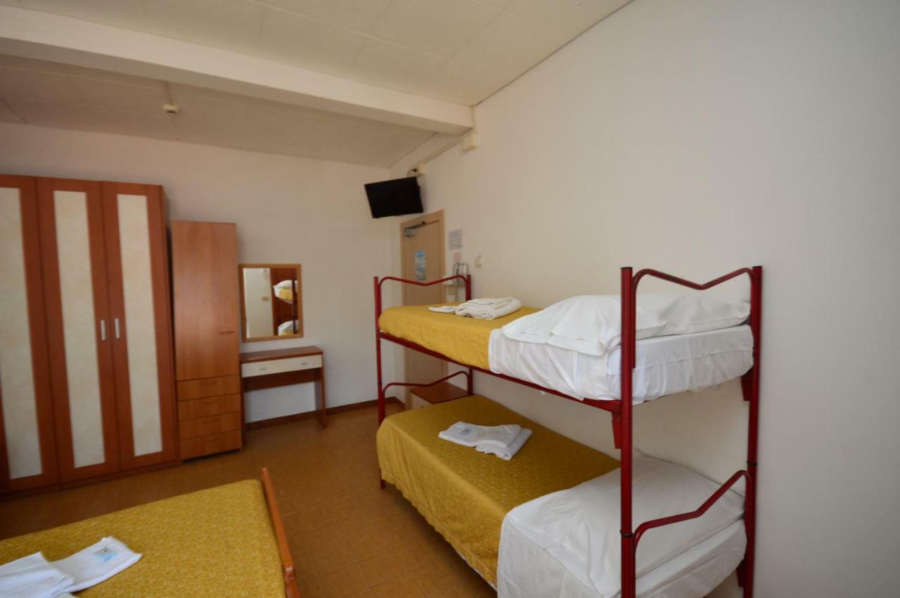 Hotel Moroni Rimini Exteriér fotografie